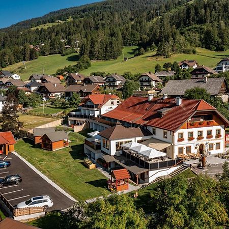 Hotel Die Metzgerstubn Санкт-Михель  Экстерьер фото
